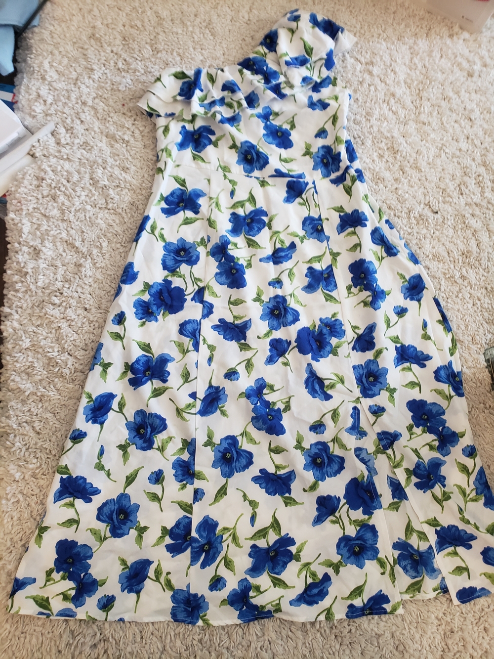 SHEIN White One-Shoulder Maxi Dress with Blue Floral Print